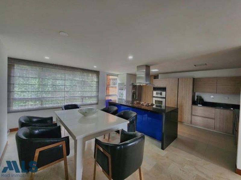 Apartamento en venta Antioquia Medellín Altos Del Poblado 227 m2 Habitaciones 3 Baños 3 Garajes 3 Precio $1695000000