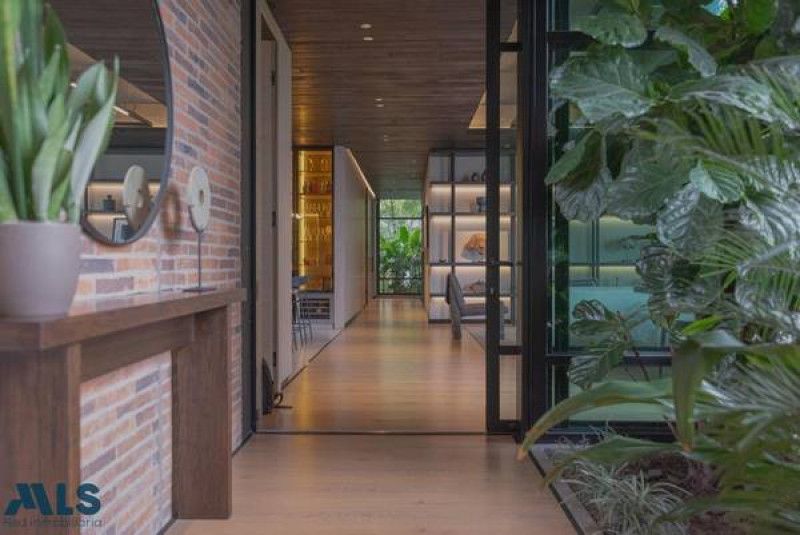 Apartamento en venta Antioquia Medellín Altos Del Poblado 290 m2 Habitaciones 2 Baños 3 Garajes 3 Precio $4200000000