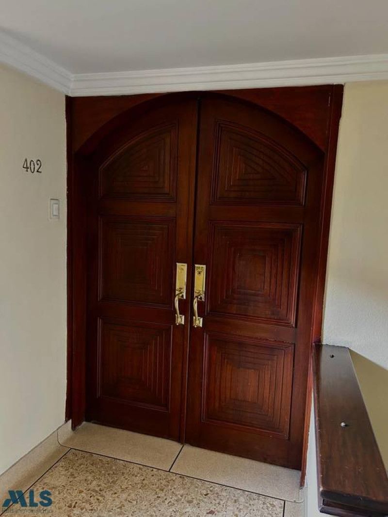 Apartamento en venta Antioquia Medellín Asomadera No2 256 m2 Habitaciones 4 Baños 3 Garajes 2 Precio $1350000000