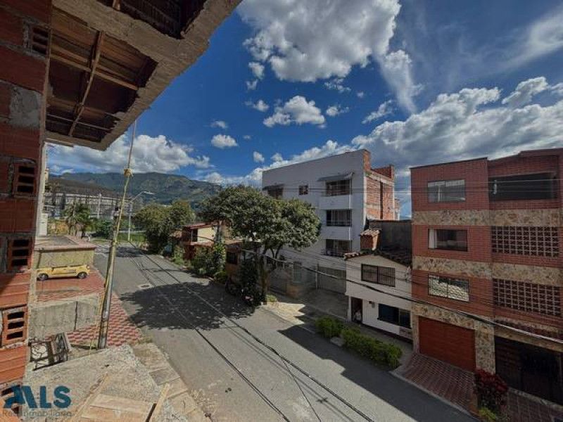 Apartamento en venta Antioquia Medellín San Miguel 84 m2 Habitaciones 3 Baños 2 Garajes 0 Precio $330000000