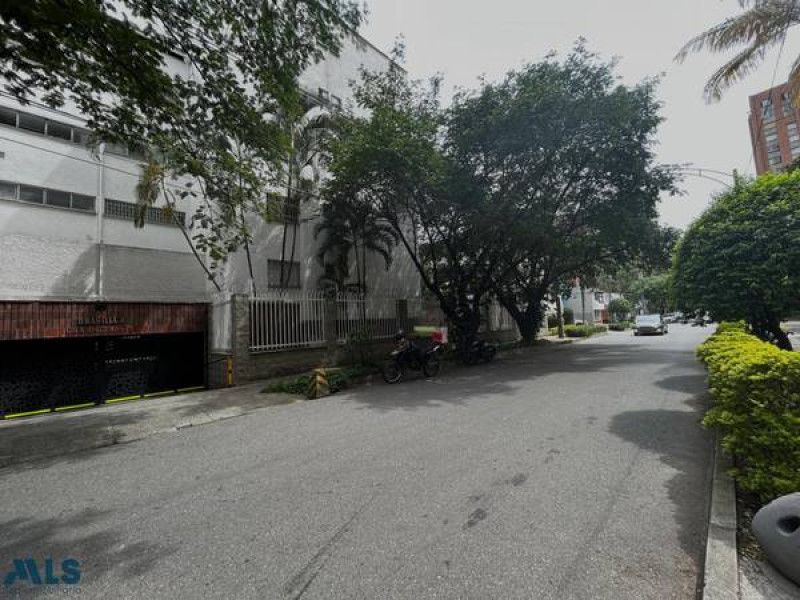 Apartamento en venta Antioquia Medellín Suramericana 158 m2 Habitaciones 3 Baños 2 Garajes 1 Precio $650000000
