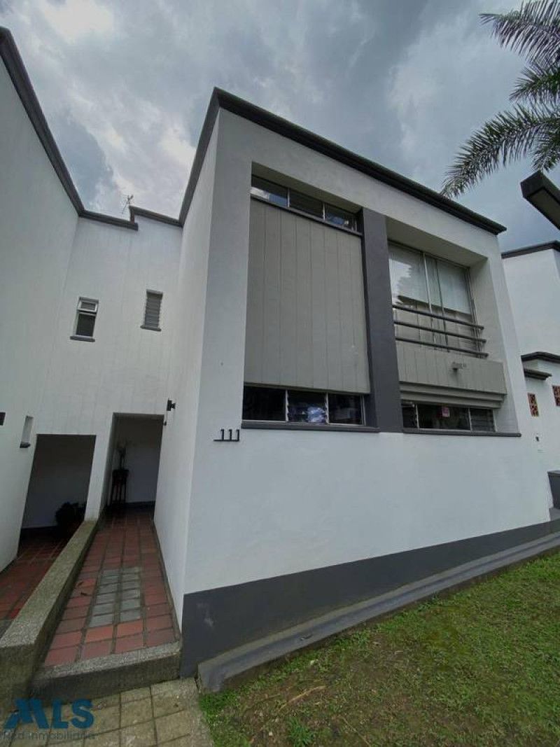 Casa en venta Antioquia Medellín Los Balsos No1 211 m2 Habitaciones 3 Baños 3 Garajes 2 Precio $1100000000