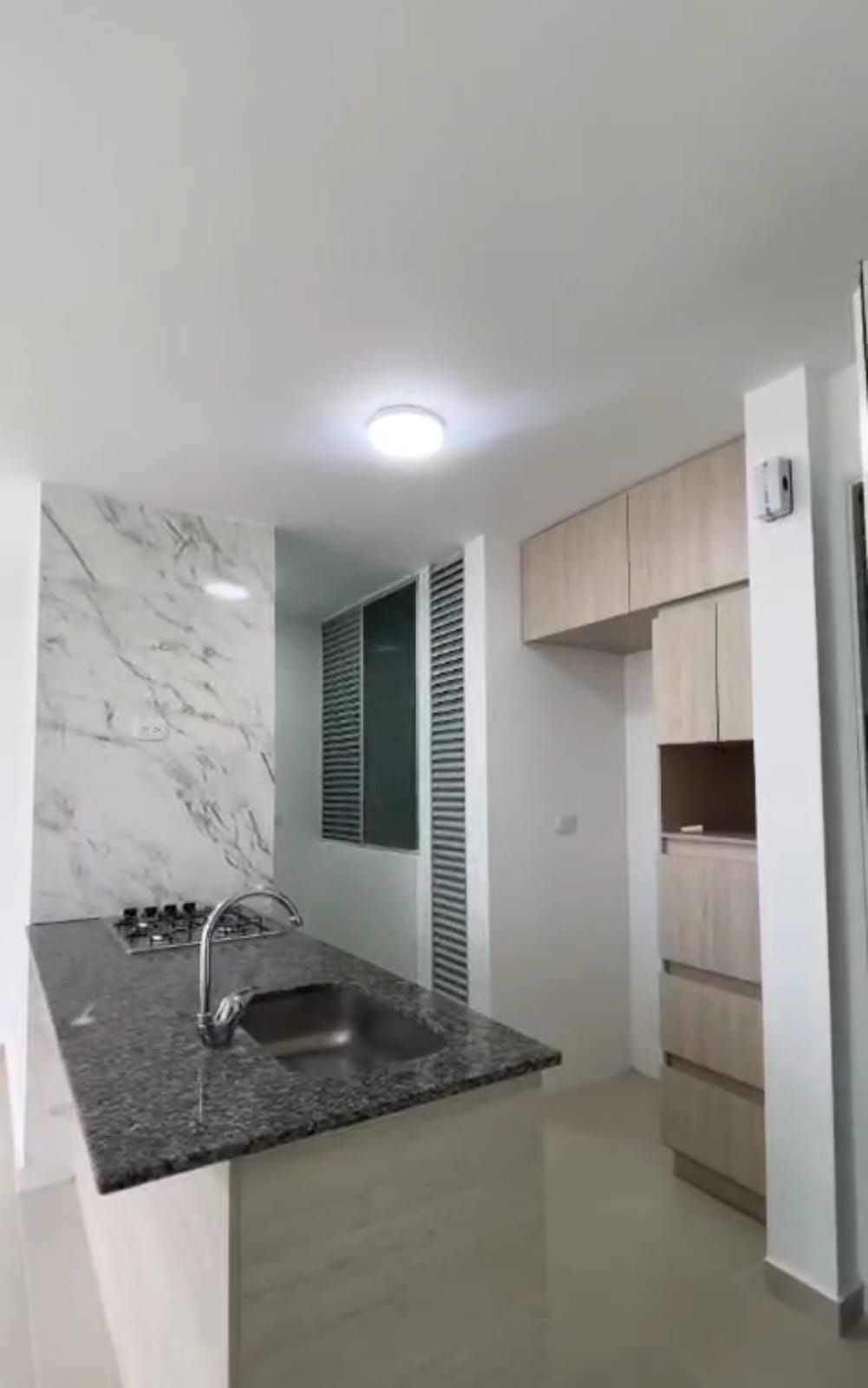 Apartamento en arriendo Risaralda Pereira Portales De Birmania 58 m2 Habitaciones 3 Baños 2 Garajes 1 Precio $1600000