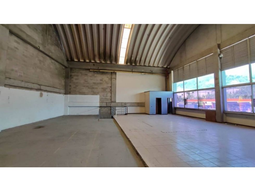 Bodega en arriendo Antioquia Sabaneta Sabaneta 480 m2 Habitaciones 0 Baños 3 Garajes 2 Precio $15500000
