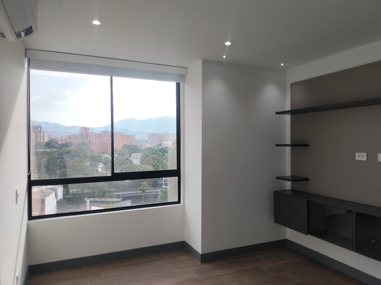 Apartamento en arriendo o venta Antioquia Envigado Las Vegas 90 m2 Habitaciones 3 Baños 2 Garajes 1 Precio venta $910000000 Precio arriendo $4650000