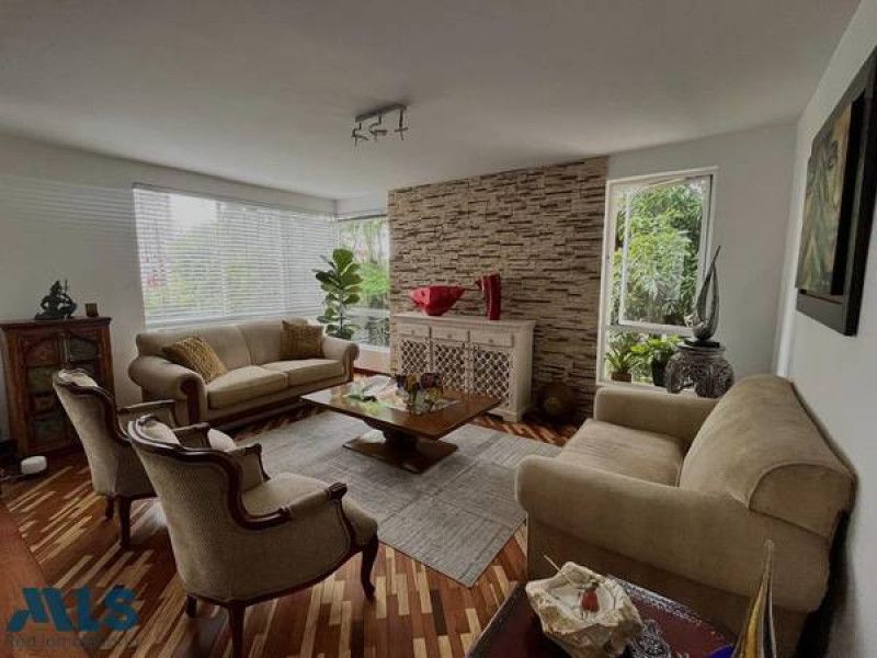Apartamento en venta Antioquia Medellín El Tesoro 152 m2 Habitaciones 3 Baños 3 Garajes 2 Precio $900000000