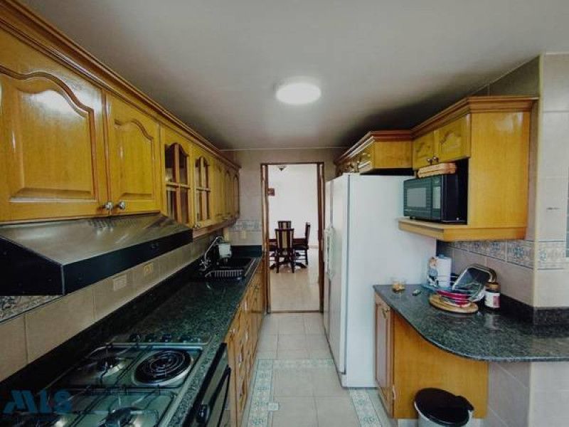 Apartamento en venta Antioquia Medellín San Diego 140 m2 Habitaciones 3 Baños 3 Garajes 2 Precio $850000000