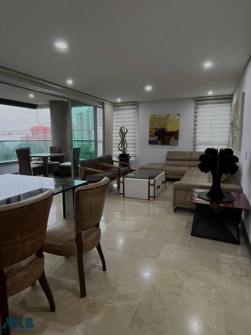 Apartamento en venta Antioquia Medellín La Linde 138 m2 Habitaciones 3 Baños 3 Garajes 3 Precio $1300000000