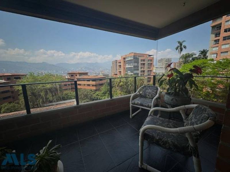 Apartamento en venta Antioquia Medellín La Linde 221 m2 Habitaciones 3 Baños 3 Garajes 2 Precio $1298000000