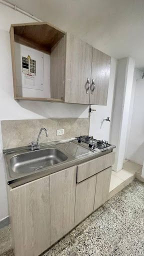 Apartaestudio en arriendo Antioquia Medellín Los Alcazares 25 m2 Habitaciones 1 Baños 1 Garajes 0 Precio $1100000