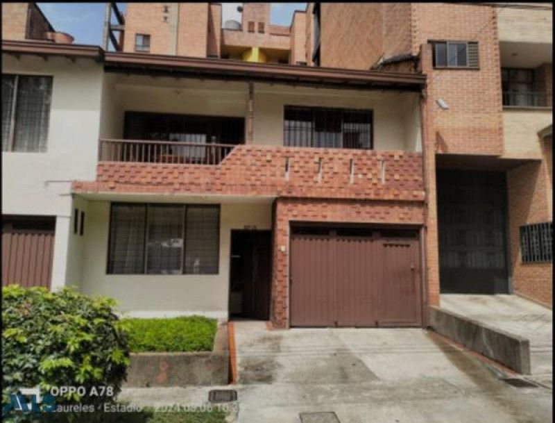 Casa en venta Antioquia Medellín Los Conquistadores 375 m2 Habitaciones 5 Baños 3 Garajes 1 Precio $1800000000