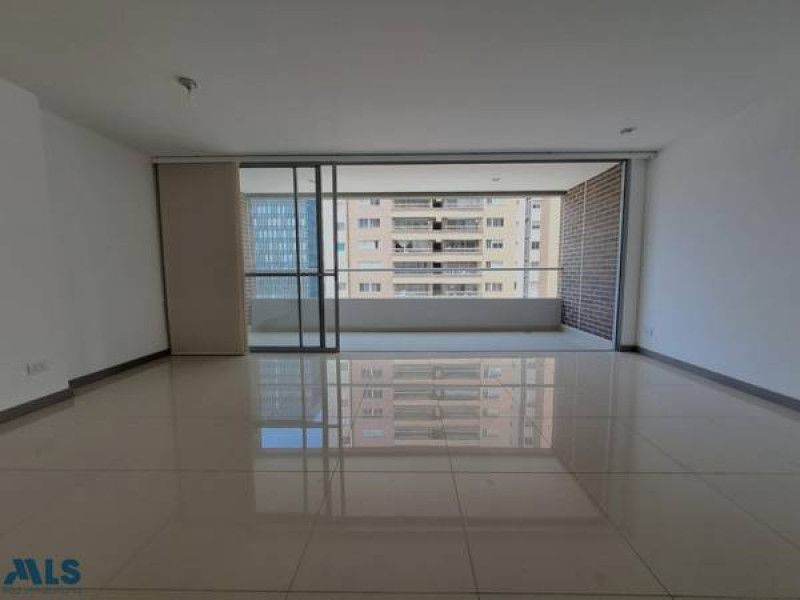 Apartamento en venta Antioquia Medellín Simesa 121 m2 Habitaciones 3 Baños 3 Garajes 2 Precio $1020000000