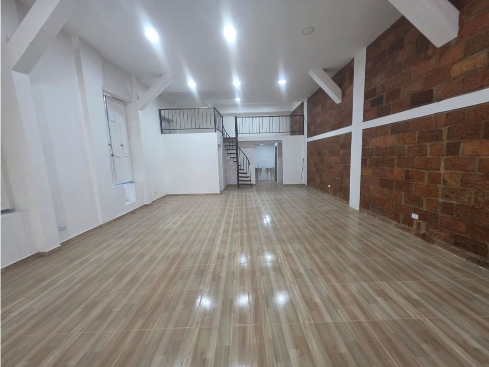 Local en arriendo Antioquia Medellín Jesus Nazareno 150 m2 Habitaciones 0 Baños 2 Garajes 0 Precio $7500000