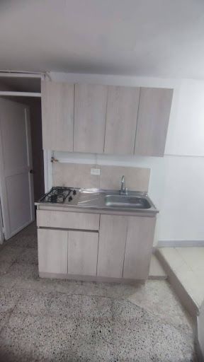 Apartaestudio en arriendo Antioquia Medellín Los Alcazares 25 m2 Habitaciones 1 Baños 1 Garajes 0 Precio $1100000