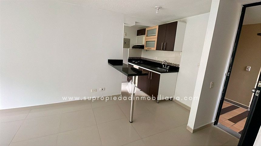 Apartamento en arriendo Antioquia Medellín Altavista 60 m2 Habitaciones 3 Baños 2 Garajes 0 Precio $2500000