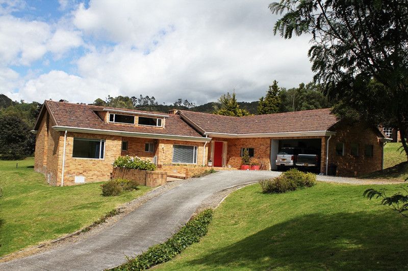 Casa en venta Cundinamarca La Calera La Calera 260 m2 Habitaciones 3 Baños 3 Garajes 4 Precio $1650000000