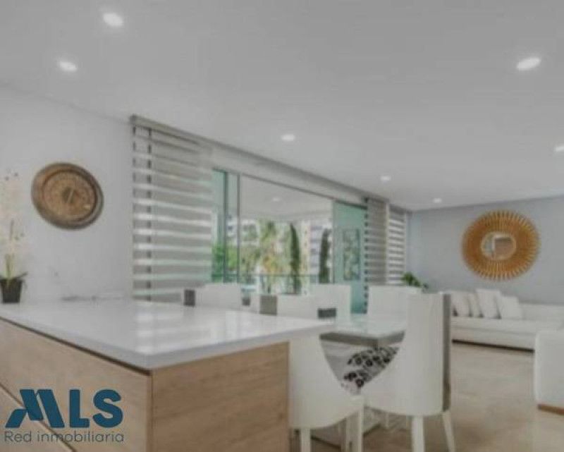Apartamento en venta Antioquia Medellín Alejandria 139 m2 Habitaciones 3 Baños 4 Garajes 3 Precio $2100000000