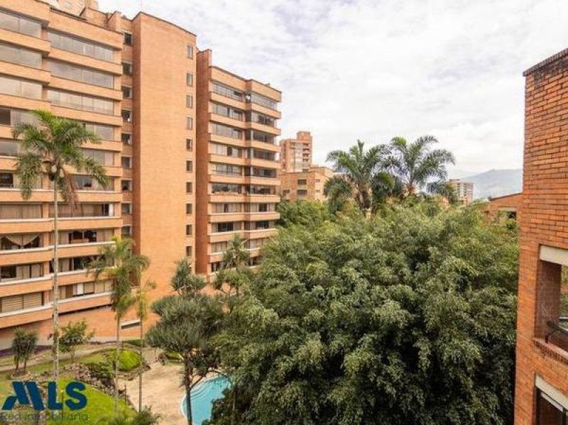 Apartamento en venta Antioquia Medellín San Benito 256 m2 Habitaciones 3 Baños 4 Garajes 2 Precio $2000000000