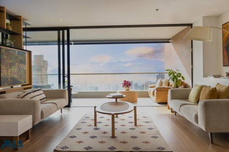 Apartamento en venta Antioquia Medellín Altos Del Poblado 176 m2 Habitaciones 3 Baños 4 Garajes 2 Precio $2200000000