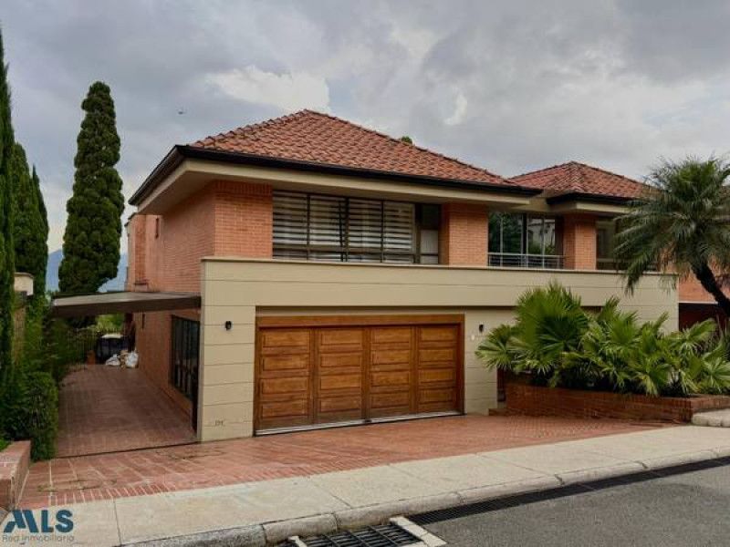 Casa en venta Antioquia Medellín San Lucas 487 m2 Habitaciones 4 Baños 4 Garajes 4 Precio $3650000000