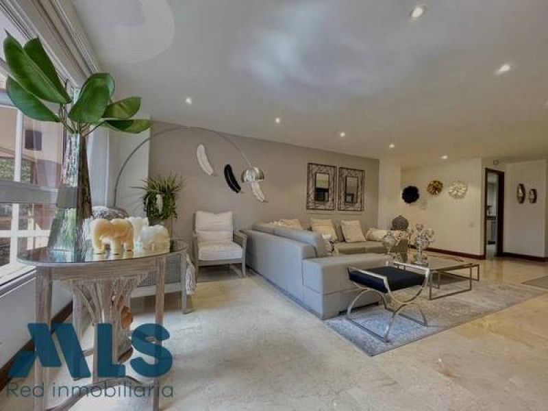Apartamento en venta Antioquia Medellín Los Balsos No2 440 m2 Habitaciones 4 Baños 4 Garajes 3 Precio $2450000000