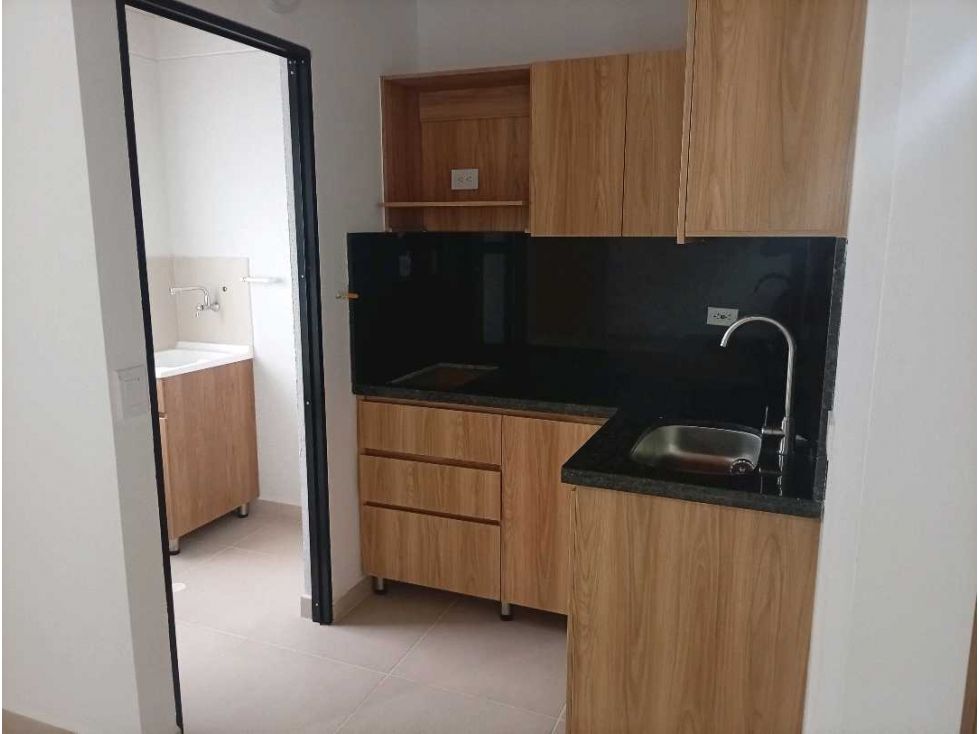 Apartamento en arriendo Antioquia Envigado Alcalá 60 m2 Habitaciones 2 Baños 2 Garajes 1 Precio $2500000