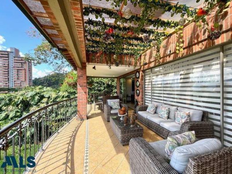 Inmuebles en Remate Casa en venta Antioquia Medellín Los Cerros - El Vergel 675 m2 Habitaciones 5 Baños 6 Garajes 6 Precio $3900000000