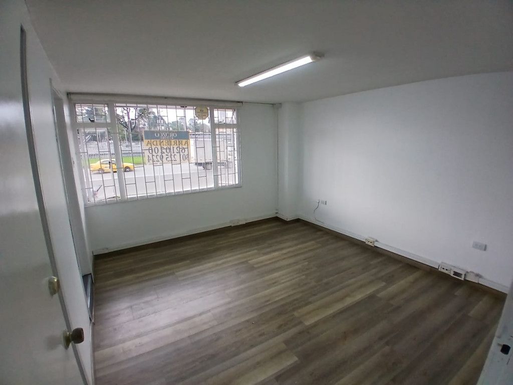 Oficina en arriendo Cundinamarca Bogotá San Martin 144 m2 Habitaciones 0 Baños 2 Garajes 0 Precio $2864200