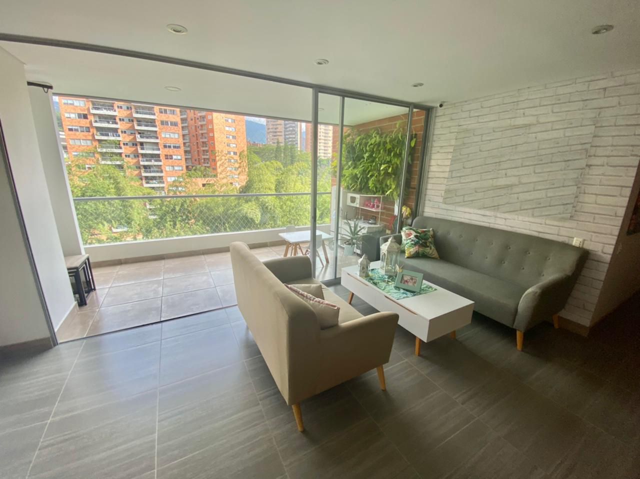 Apartamento en venta Antioquia Envigado El Esmeraldal 119 m2 Habitaciones 3 Baños 4 Garajes 3 Precio $1210000000