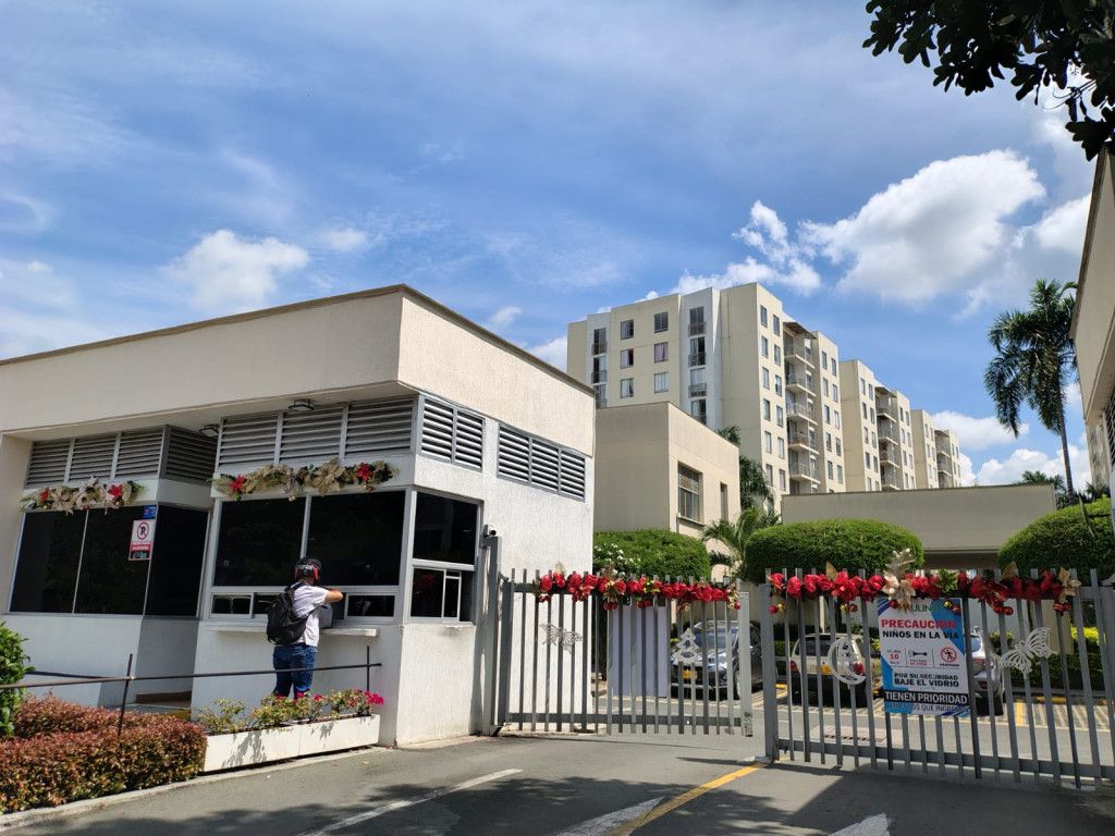 Apartamento en venta Valle Del Cauca Palmira Cr Mulino 70 m2 Habitaciones 2 Baños 2 Garajes 1 Precio $255000000