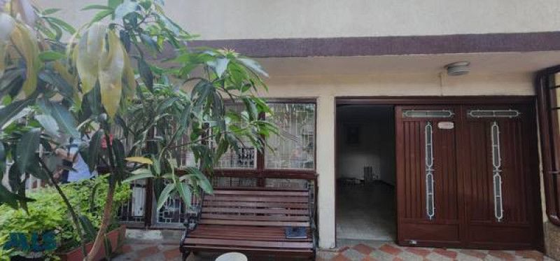 Casa en venta Antioquia Medellín La Palma 218 m2 Habitaciones 5 Baños 5 Garajes 6 Precio $1200000000