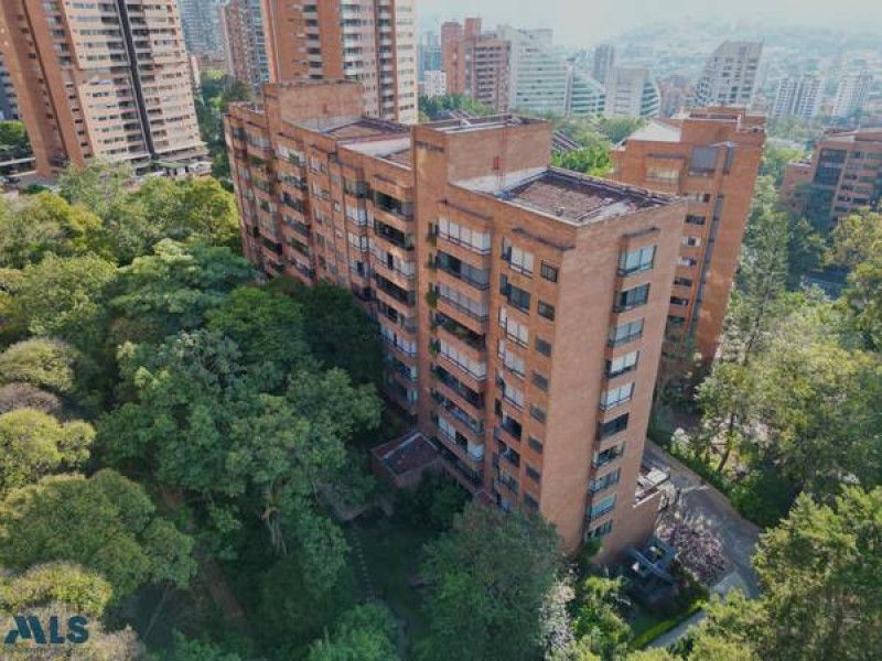 Apartamento en venta Antioquia Medellín La Florida 190 m2 Habitaciones 4 Baños 5 Garajes 2 Precio $1290000000
