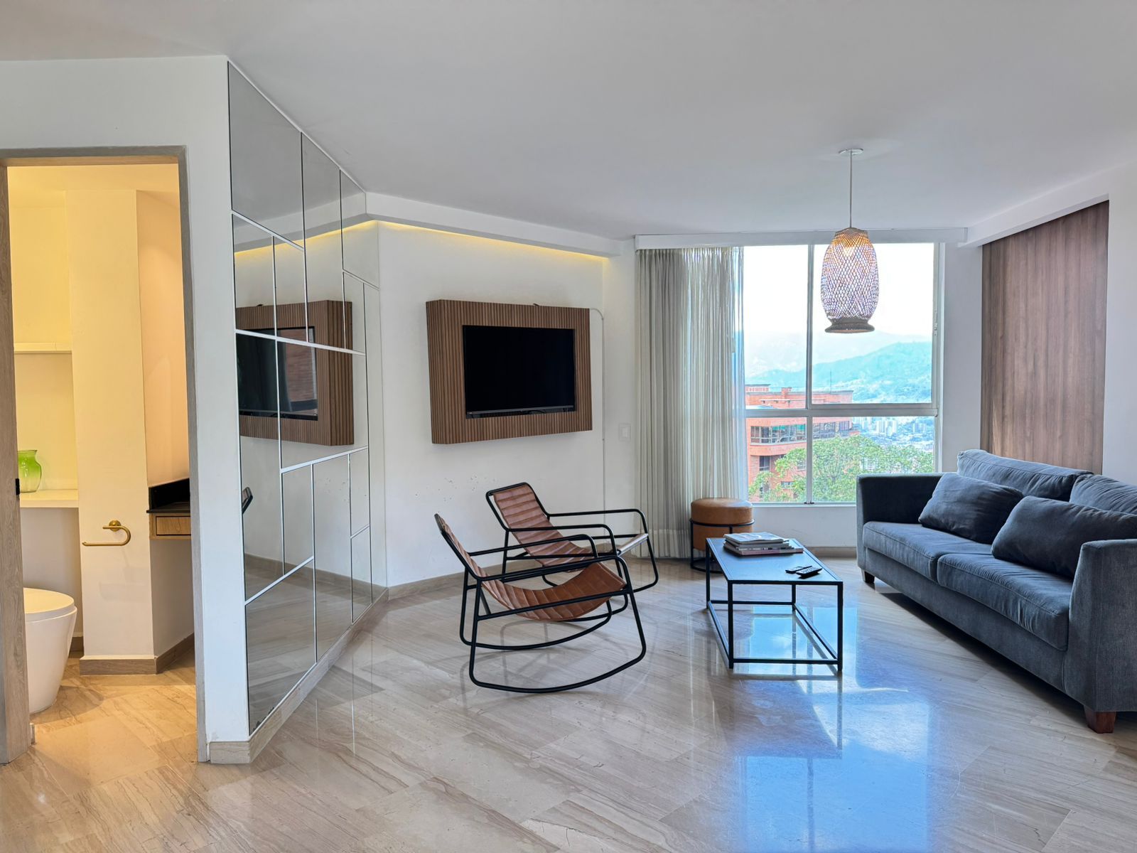 Apartamento en venta Antioquia Medellín Villanueva 137 m2 Habitaciones 3 Baños 4 Garajes 2 Precio $1100000000