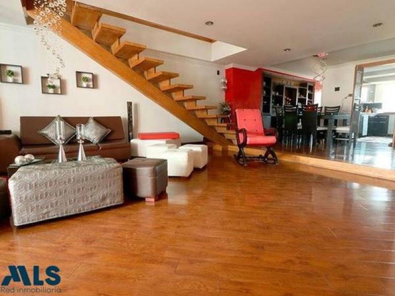 Apartamento en venta Antioquia Medellín Lorena 330 m2 Habitaciones 4 Baños 4 Garajes 2 Precio $1300000000