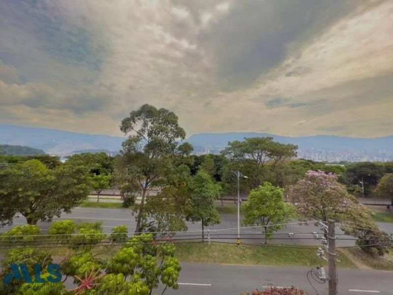 Inmuebles en Remate Apartamento en venta Antioquia Medellín San Bernardo 80 m2 Habitaciones 3 Baños 3 Garajes 1 Precio $450000000