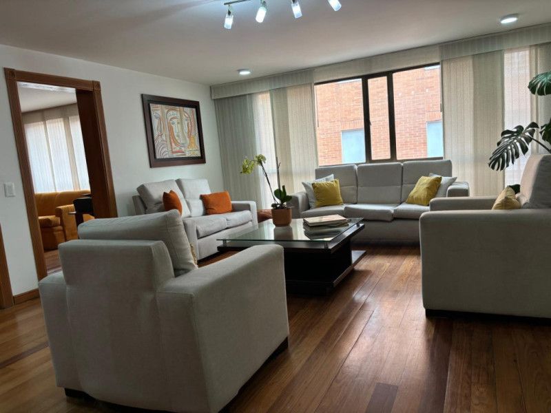 Apartamento en arriendo Cundinamarca Bogotá Santa Bibiana 325 m2 Habitaciones 4 Baños 6 Garajes 4 Precio $15000000