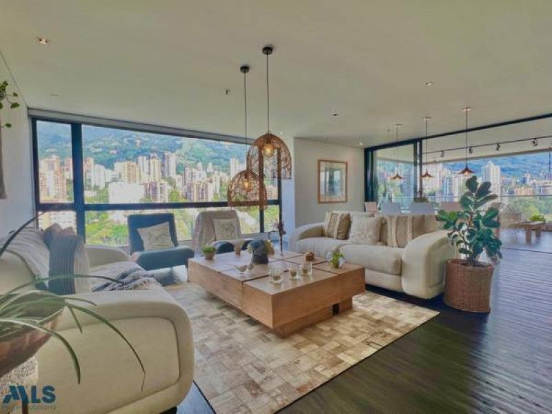 Apartamento en venta Antioquia Medellín El Castillo 330 m2 Habitaciones 3 Baños 3 Garajes 4 Precio $3550000000