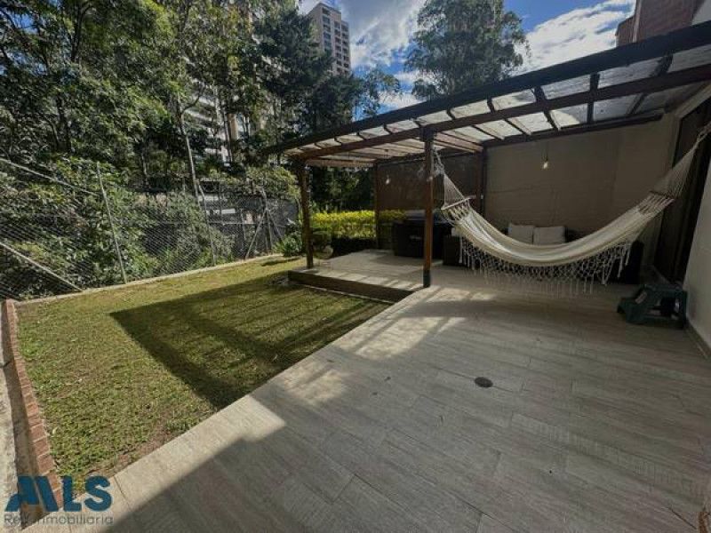 Casa en venta Antioquia Medellín Los Balsos No1 337 m2 Habitaciones 4 Baños 3 Garajes 2 Precio $1750000000