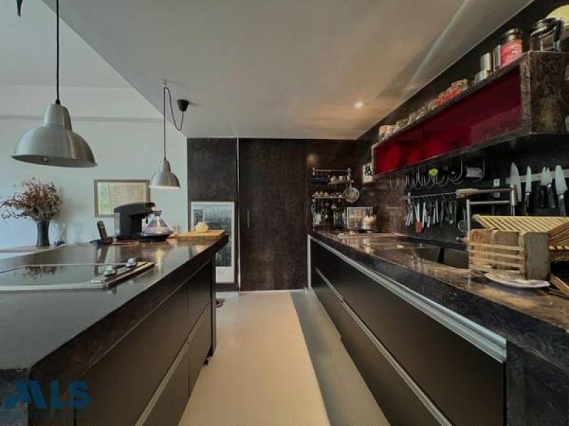 Apartamento en venta Antioquia Medellín Astorga 137 m2 Habitaciones 1 Baños 3 Garajes 2 Precio $860000000