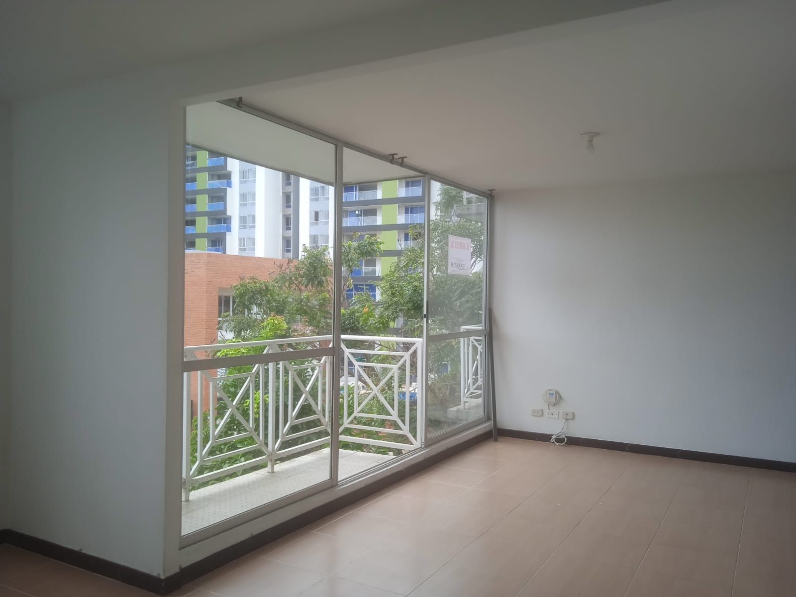 Apartamento en arriendo Valle Del Cauca Cali Conjunto Residencial Salamanca 63 m2 Habitaciones 2 Baños 2 Garajes 0 Precio $1280000