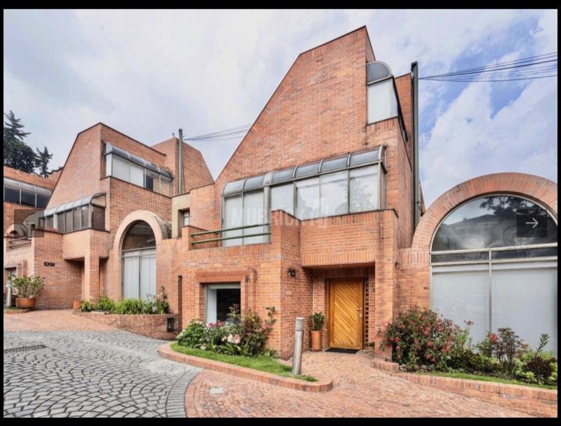 Casa en venta Cundinamarca Bogotá Niza Suba 310 m2 Habitaciones 4 Baños 6 Garajes 2 Precio $1400000000