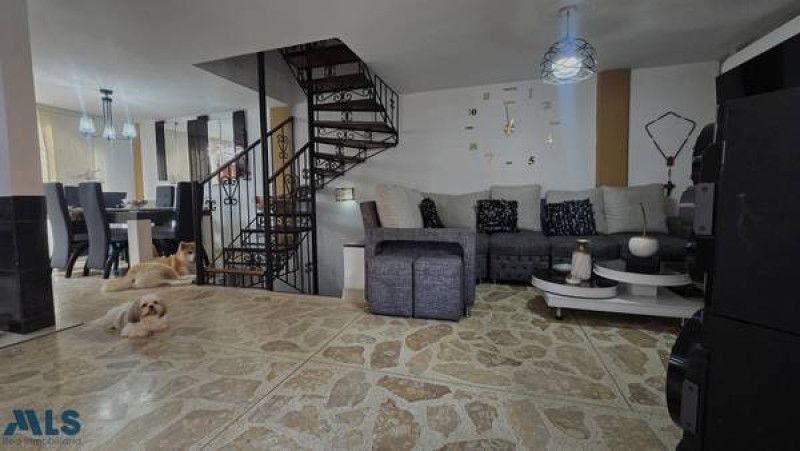 Casa en venta Antioquia Medellín La Palma 176 m2 Habitaciones 4 Baños 4 Garajes 2 Precio $760000000