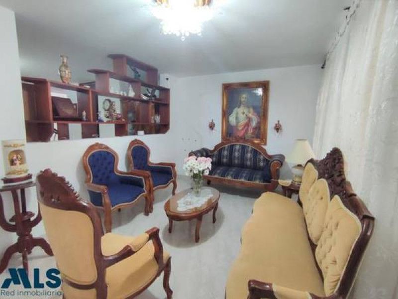 Casa en venta Antioquia Medellín San Benito 262 m2 Habitaciones 6 Baños 4 Garajes 1 Precio $1100000000