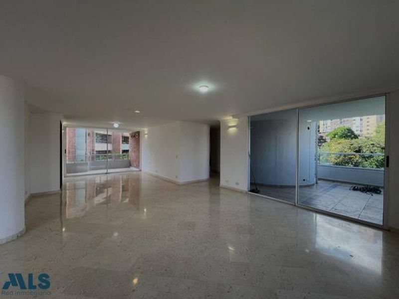 Apartamento en venta Antioquia Medellín El Tesoro 236 m2 Habitaciones 4 Baños 4 Garajes 3 Precio $1950000000