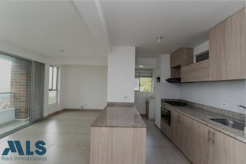 Apartamento en venta Antioquia Medellín Santa Rosa De Lima 77 m2 Habitaciones 3 Baños 2 Garajes 1 Precio $500000000