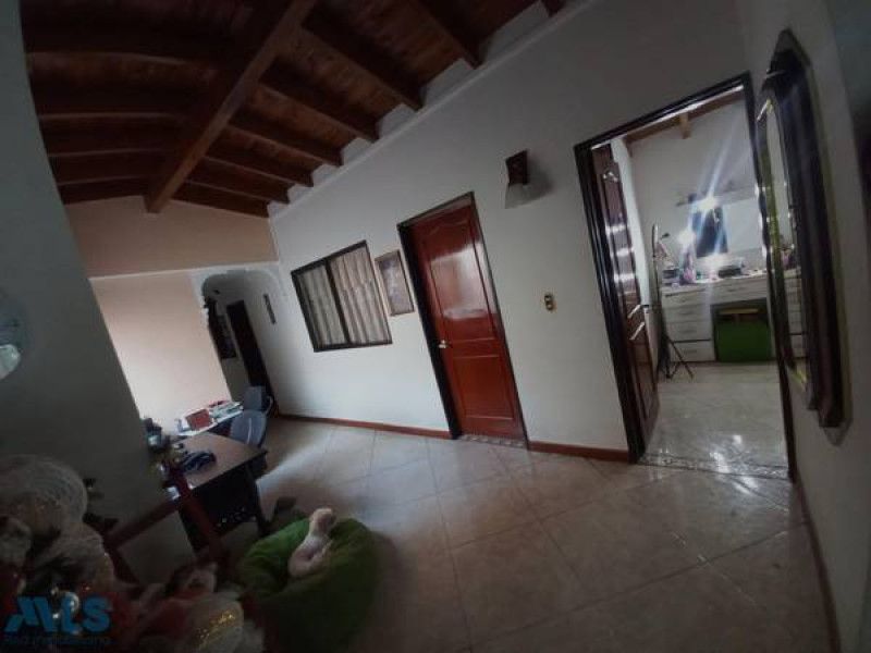 Casa en venta Antioquia Medellín Manrique Central No1 150 m2 Habitaciones 5 Baños 2 Garajes 0 Precio $420000000