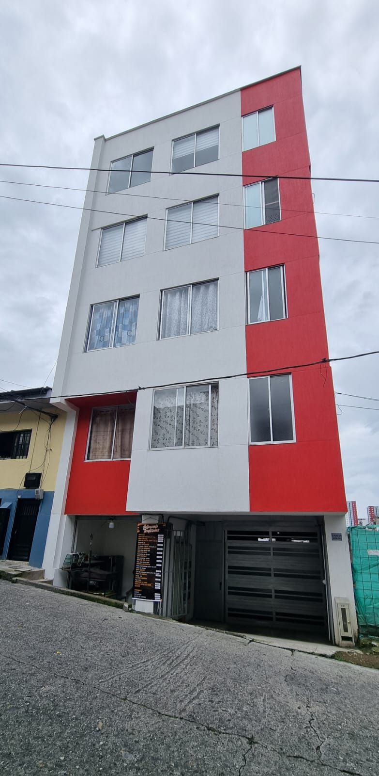 Edificio en venta Caldas Manizales Campo Hermoso 1860 m2 Habitaciones 6 Baños 6 Garajes 6 Precio $10200000000