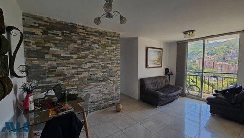 Apartamento en venta Antioquia Medellín La Hondonada 55 m2 Habitaciones 3 Baños 2 Garajes 1 Precio $375000000