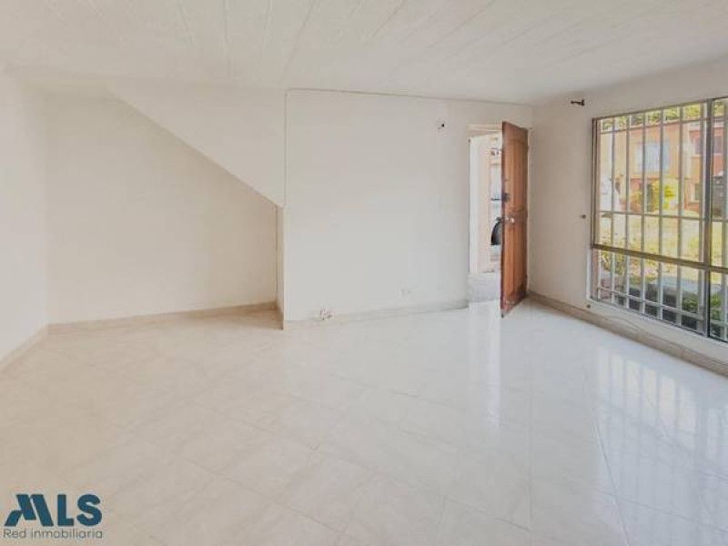 Apartamento en venta Antioquia Medellín Betania 72 m2 Habitaciones 3 Baños 2 Garajes 1 Precio $300000000