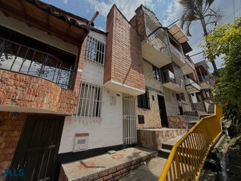 Casa en venta Antioquia Medellín Bombona No2 70 m2 Habitaciones 4 Baños 2 Garajes 0 Precio $276000000